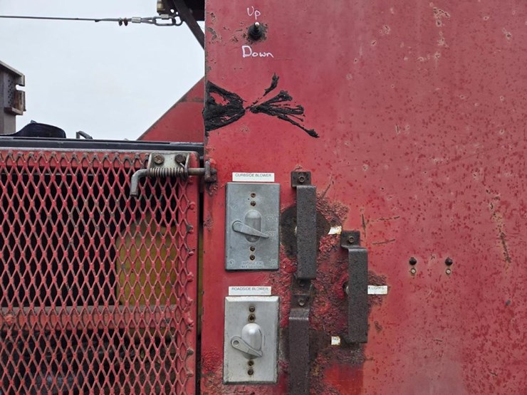 2013-international-durastar-4300-image-40