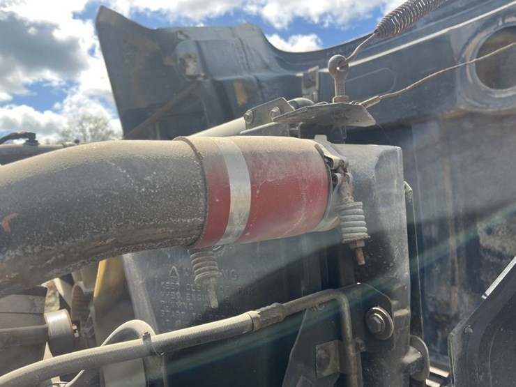 #1556-•-1999-mack-e7-460-day-cab-truck-tractor-image-39