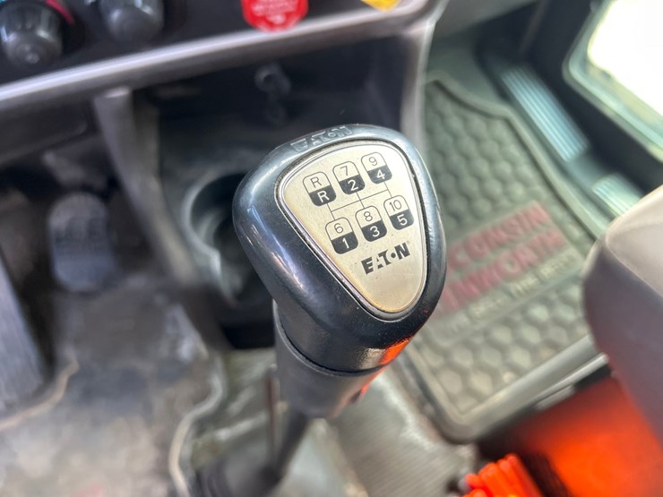 2017-kenworth-t660-image-59