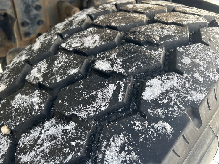 2005-international-7600-image-78