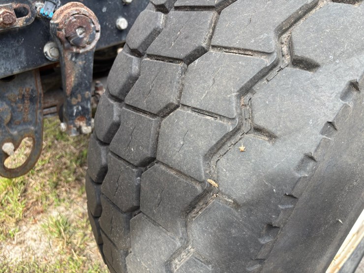 1999-mack-rd600-image-63