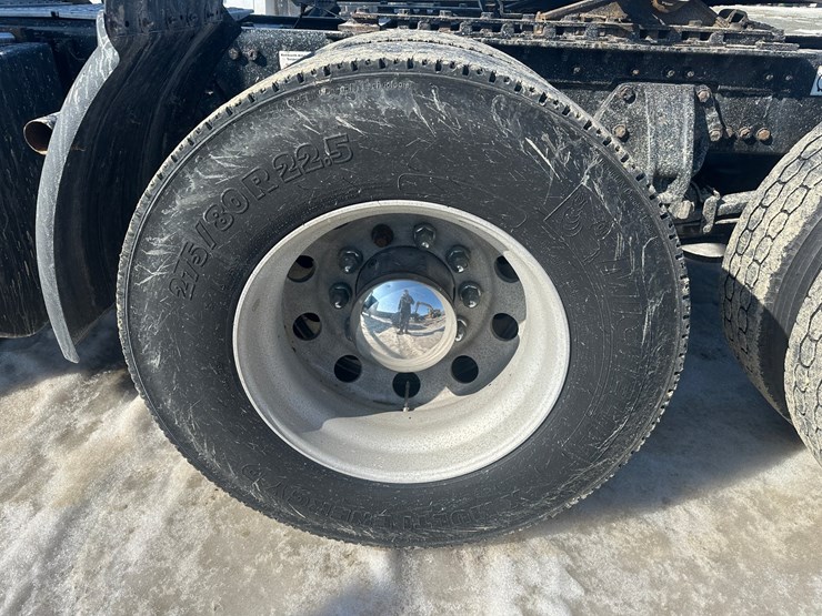 2017-kenworth-t680-image-78