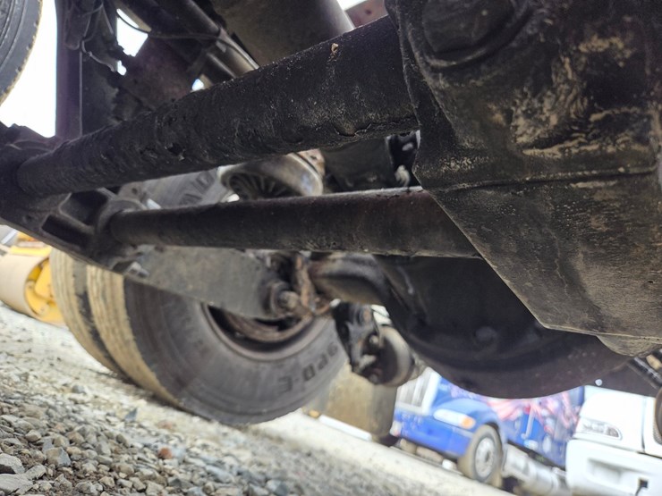 2005-kenworth-t600-image-40