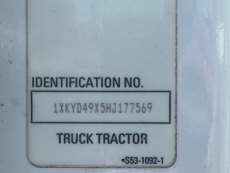 2017-kenworth-t680-image-85