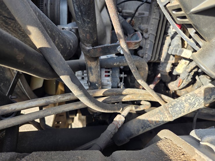 2012-international-7600-image-42