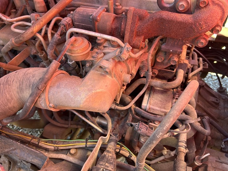 2005-isuzu-nqr-image-37