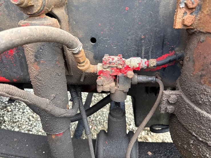 1998-massey-ferguson-8-image-22