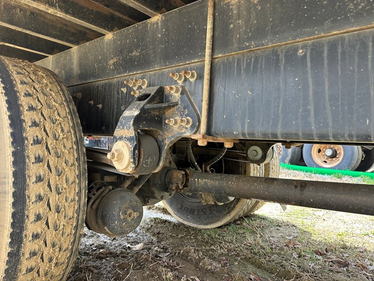 2020-hino-268-image-38