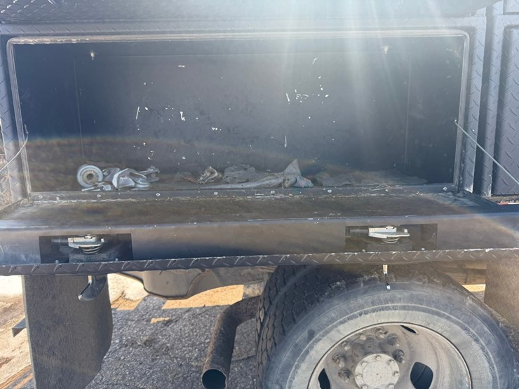 #2047-•-2012-ram-5500-heavy-duty-4x4-service-truck-image-27