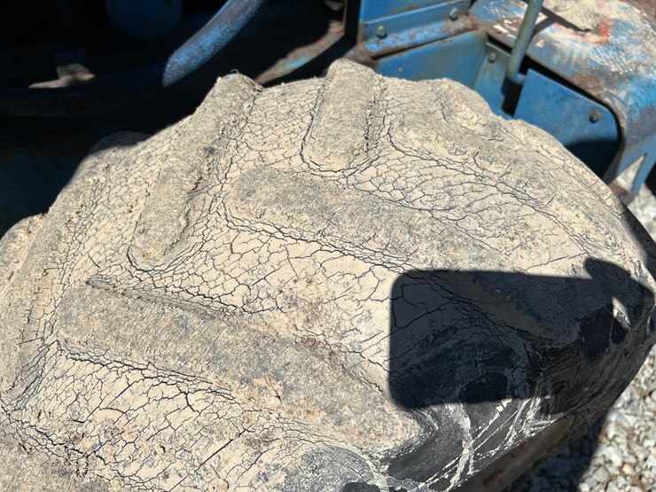 ditch-witch-r65-image-45