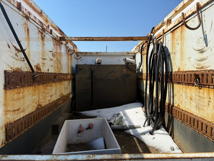 #1065-•-2013-ram-5500-heavy-duty-service-truck-image-13