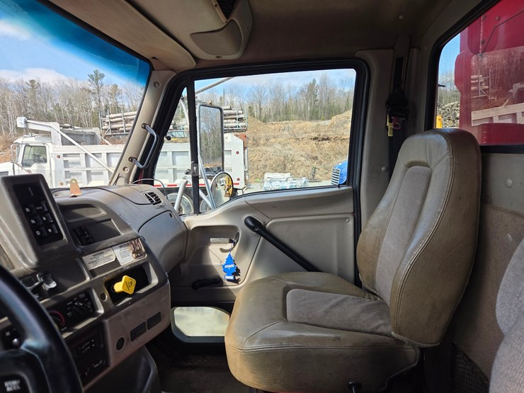 2005-massey-ferguson-8-image-62