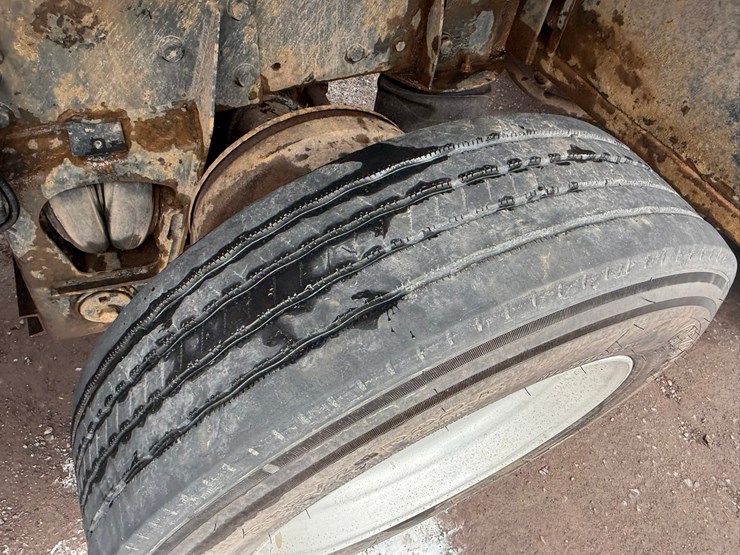 #1052-•-2007-international-7600sfa-tri-axle-dump-truck-image-62