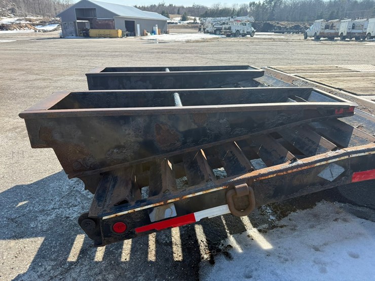 #1099-•-butler-26'-equipment-trailer-image-30