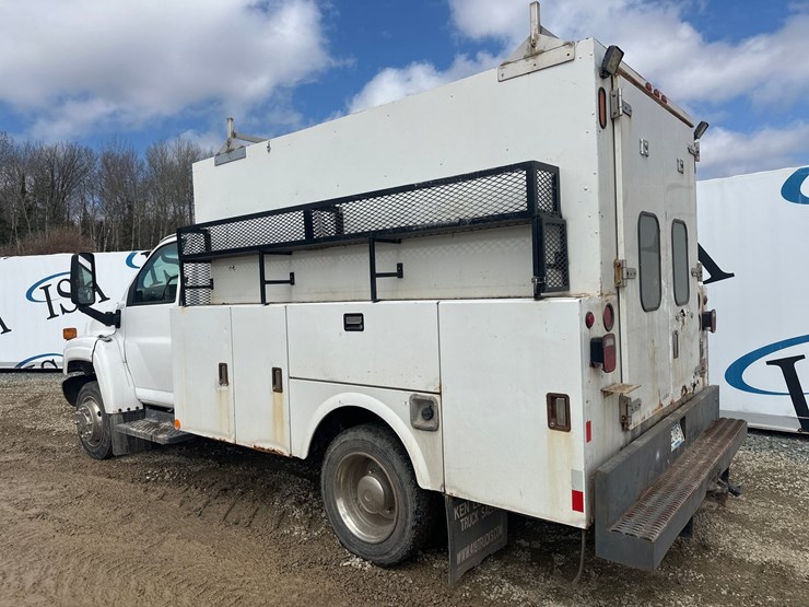 2008-chevrolet-kodiak-c4500-image-3
