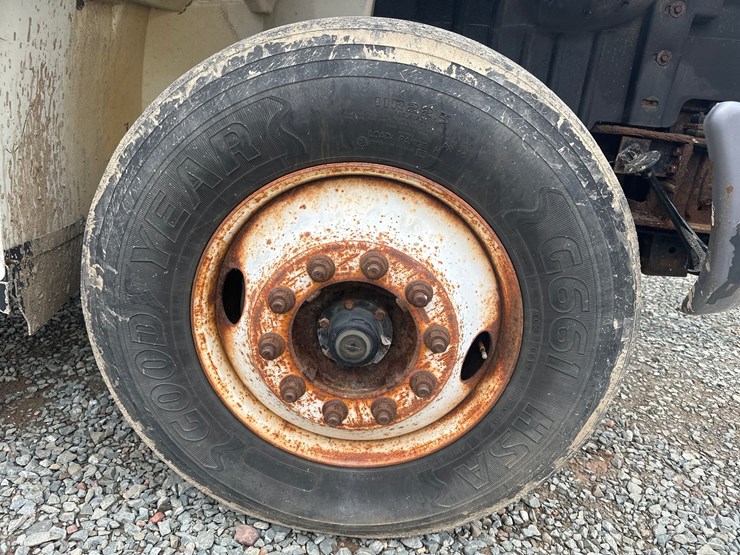 2010-international-4300-sba-image-67