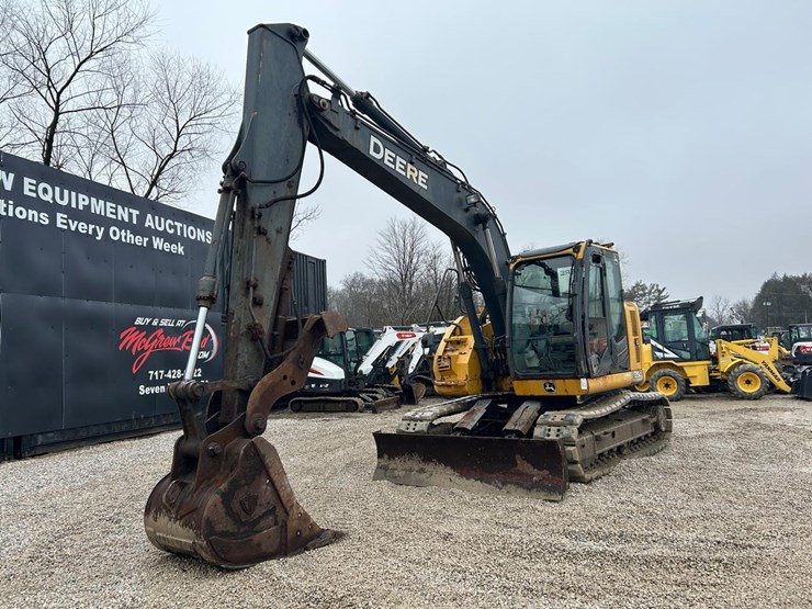 2020-deere-135g-image-7