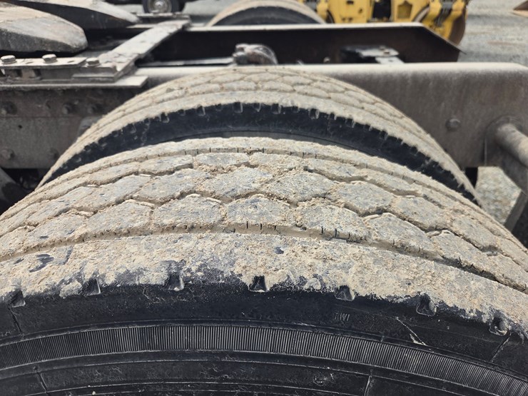 2005-kenworth-t600-image-88