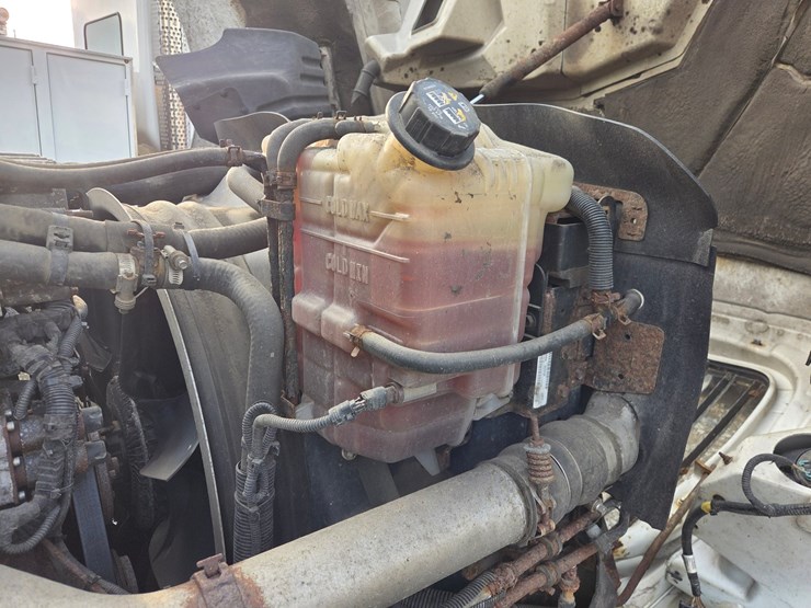 2013-international-prostar-image-50