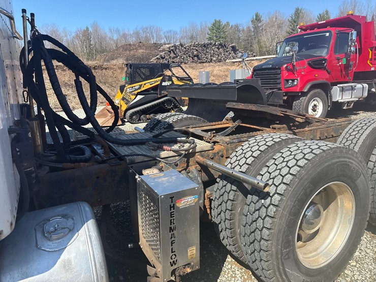 1994-peterbilt-359-image-26