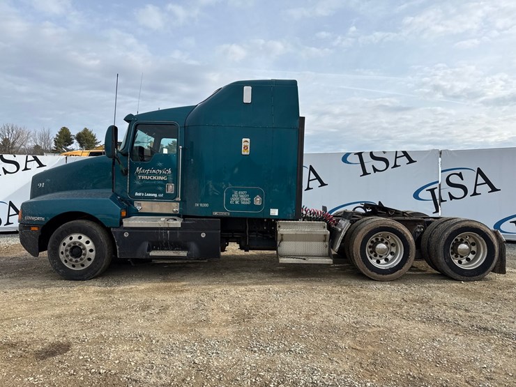 2002-kenworth-t600-image-2