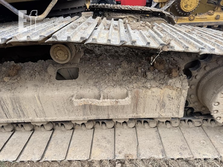 deere-230-lc-image-12