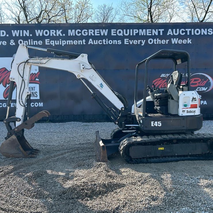 BOBCAT E45