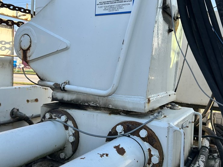 peterbilt-365-image-45