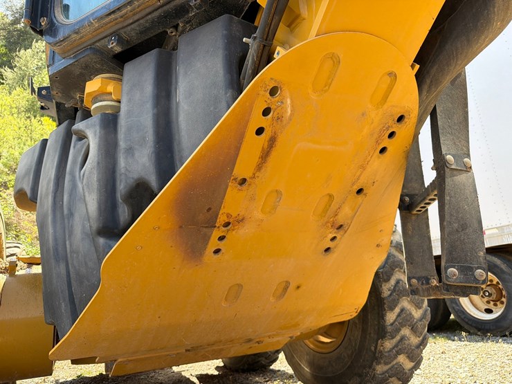 2018-caterpillar-12m3-image-40