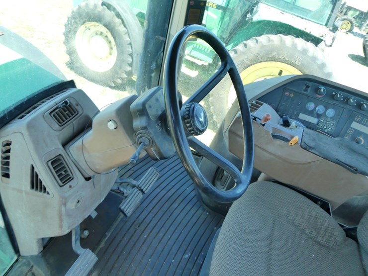 john-deere-8300-image-12