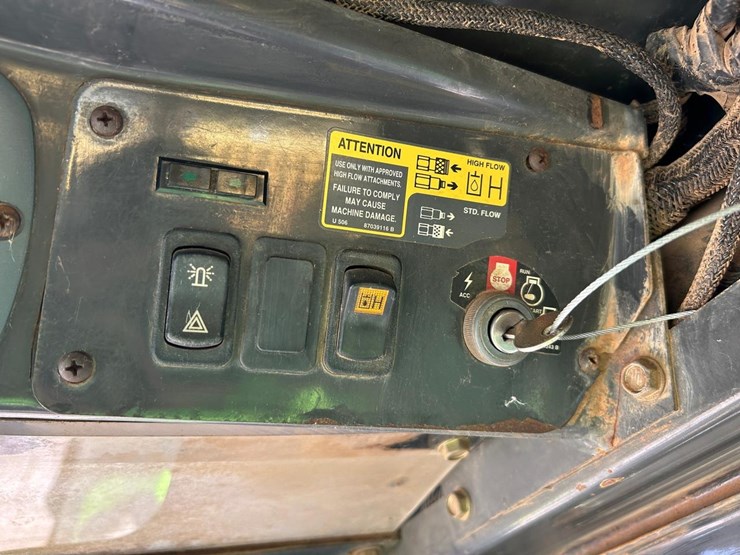 new-holland-lt190b-image-22