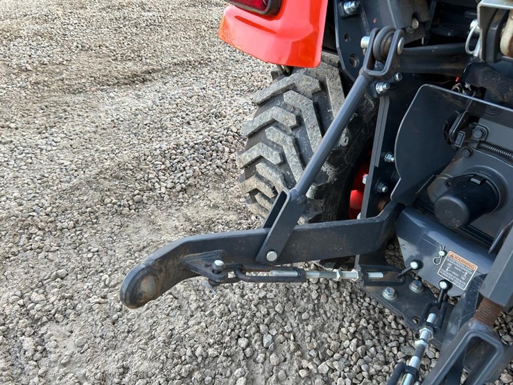 2021-kubota-bx2380-image-15
