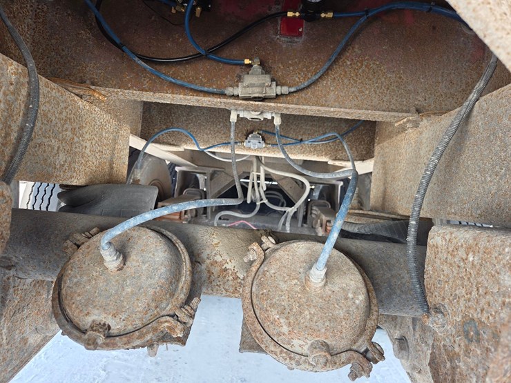 1998-massey-ferguson-8-image-19