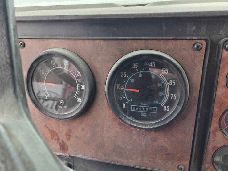 1993-international-9200-image-65