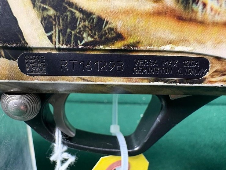 remington-versamax-12-ga-shotgun-image-8