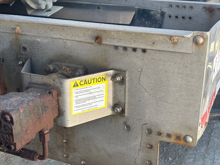 2006-international-7600-image-68