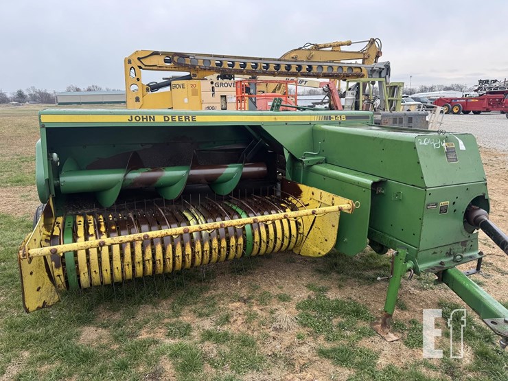 john-deere-348-image-2