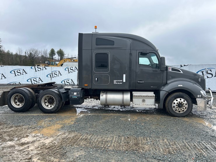 2017-kenworth-t680-image-6