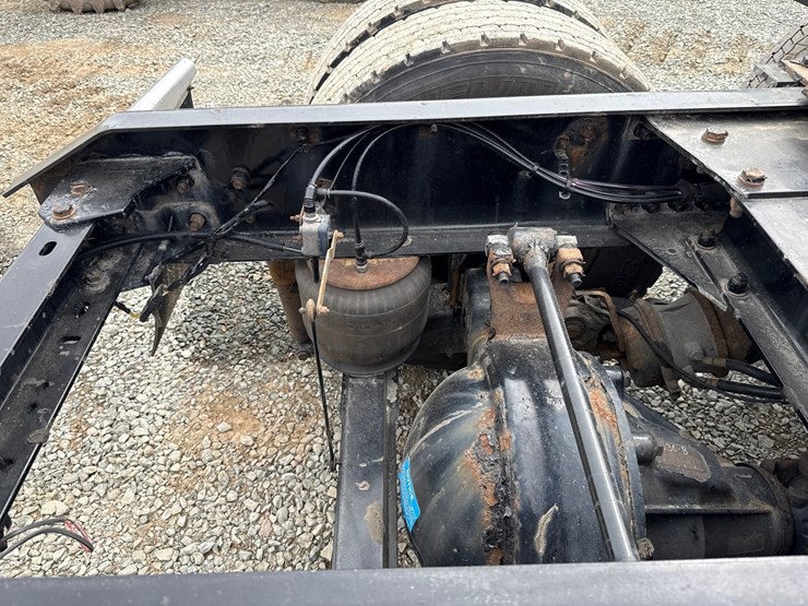 2019-kenworth-t680-image-55