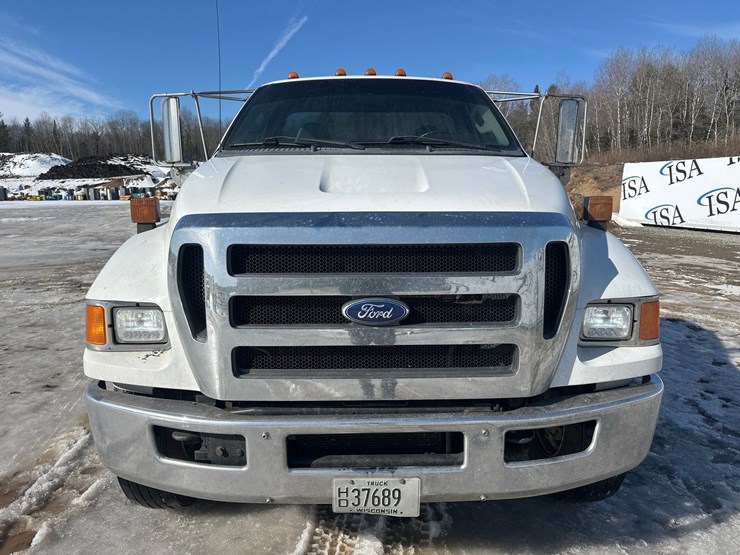 2012-ford-f650-image-8