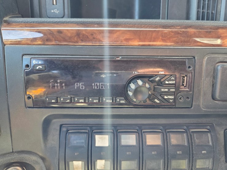 2019-international-hv613-image-78