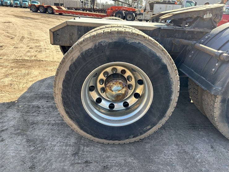 2020-kenworth-t880-image-83