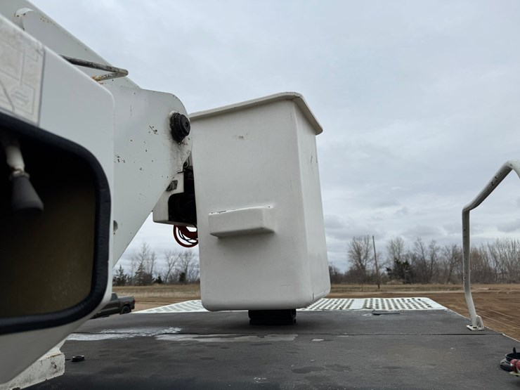 2007-international-durastar-4400-image-39