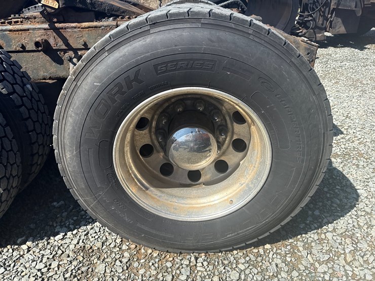 1994-peterbilt-359-image-72