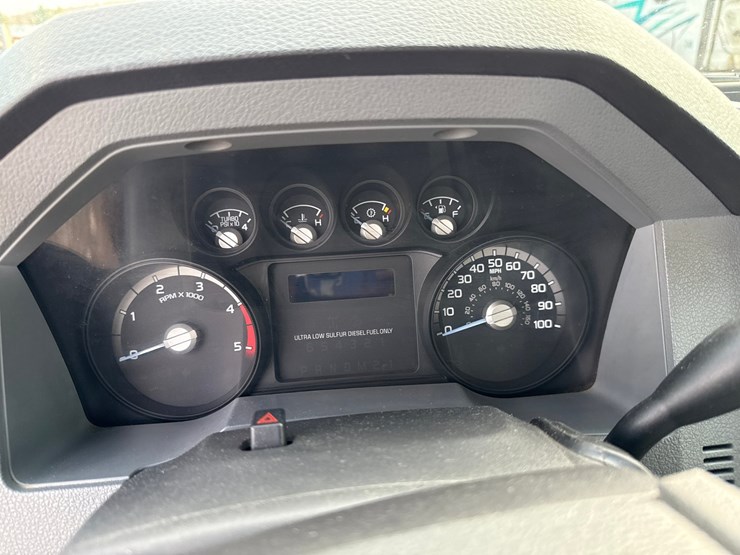 2015-ford-f550-image-41