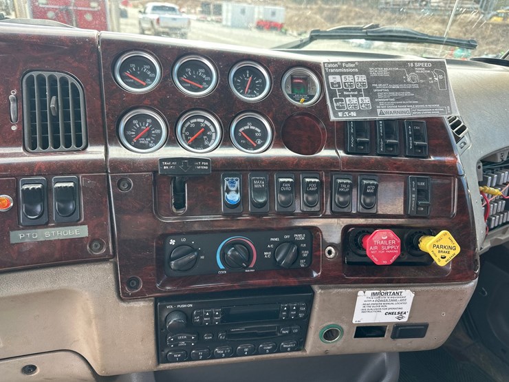 2001-caterpillar-c15-image-40