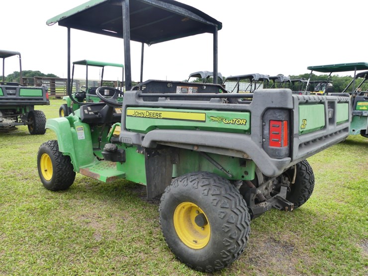 john-deere-tx-4x2-image-3