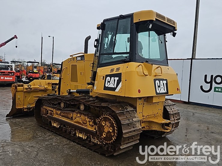 2014-caterpillar-d6k2-xl-image-3