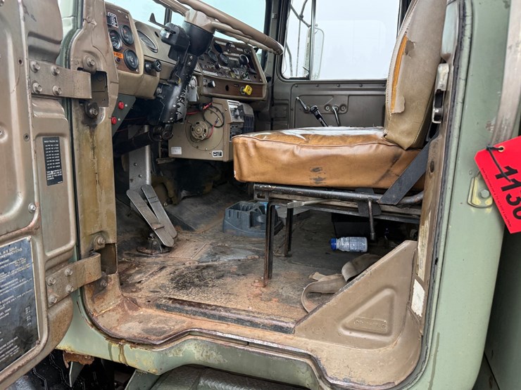 1984-mack-dm492s-image-50