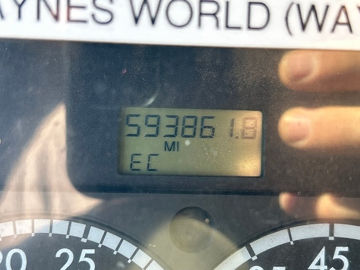 2005-massey-ferguson-8-image-63